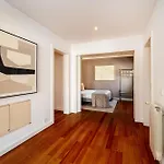Appartamento Whome Modern Flat In