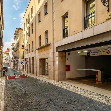 Whome Modern Flat In *